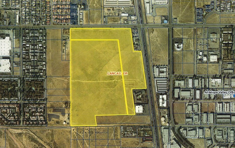 43357 Sierra Hwy, Lancaster, CA à vendre - Photo du bâtiment - Image 1 de 3