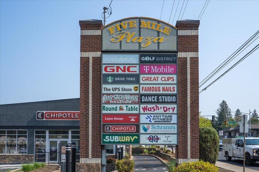 5 Mile Shopping Center portefeuille de 15 propriétés à vendre sur LoopNet.ca - Photo du bâtiment - Image 2 de 41