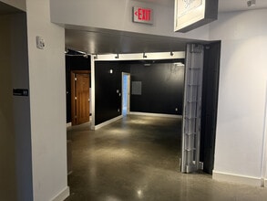421 N Phillips Ave, Sioux Falls, SD for lease Interior Photo- Image 2 of 4