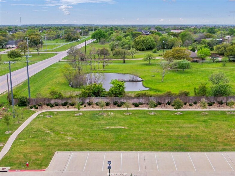 3024 Barron Rd, College Station, TX à vendre - Photo du bâtiment - Image 2 de 11