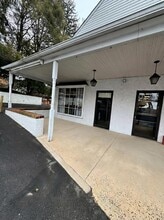 2651 Huntingdon Pike, Huntingdon Valley, PA à louer Photo du bâtiment- Image 1 de 6