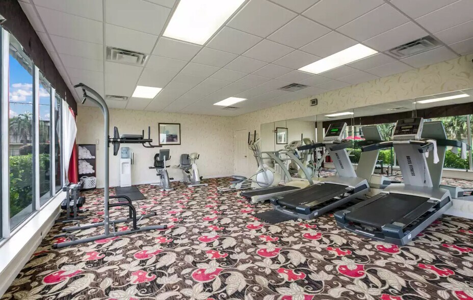 631 E Barbour St, Eufaula, AL à vendre - Photo du bâtiment - Image 2 de 18