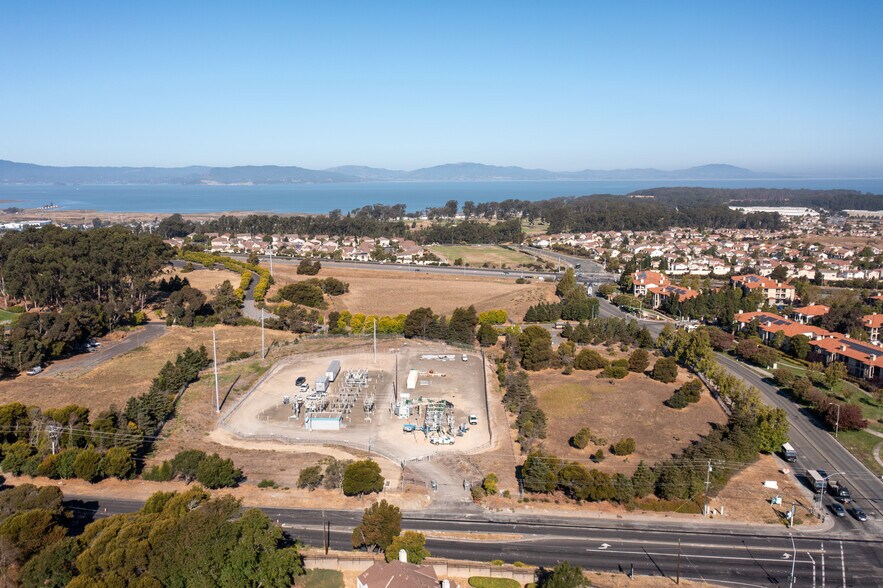 2600 Hilltop Dr, Richmond, CA à vendre - Aérien - Image 2 de 4