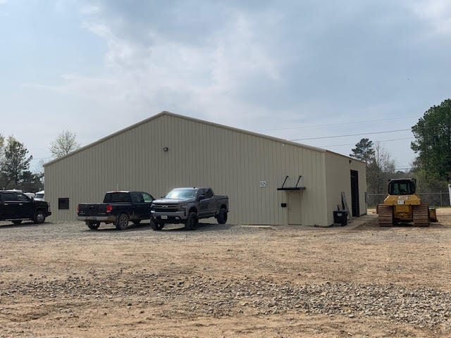 925 Linco Rd, Longview, TX for lease - Building Photo - Image 3 of 12