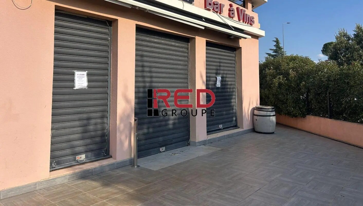 Retail in Aix-en-Provence for lease Building Photo- Image 1 of 6