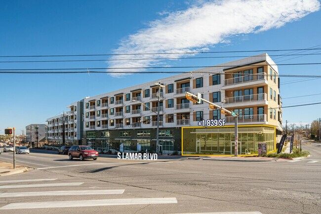 More details for 2323 S Lamar Blvd, Austin, TX - Retail for Lease
