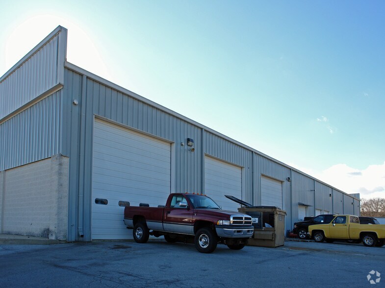 500-518 First State Blvd, Stanton, DE à louer - Photo du bâtiment - Image 2 de 6