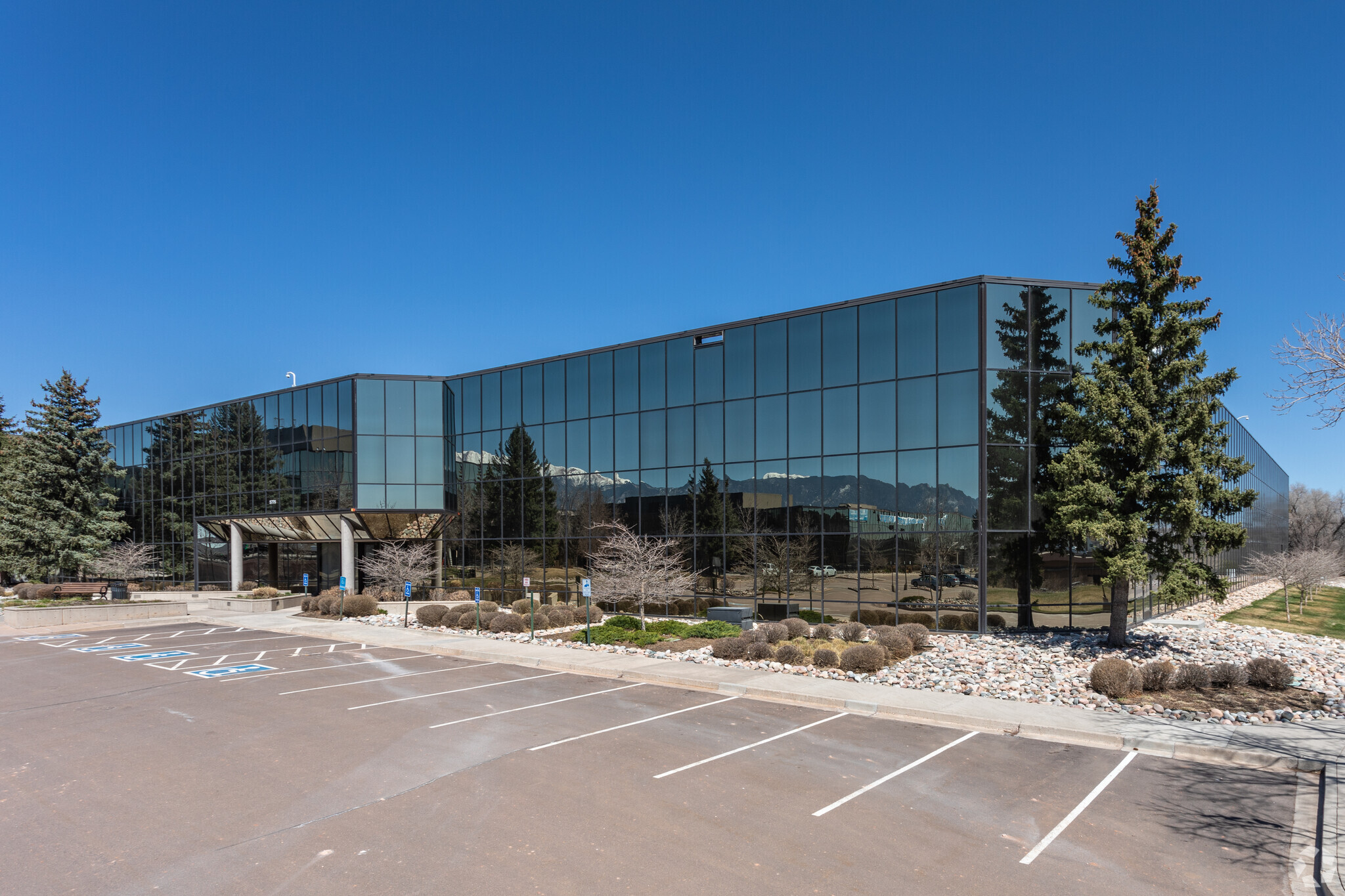 5775 Mark Dabling Blvd, Colorado Springs, CO for lease Building Photo- Image 1 of 7