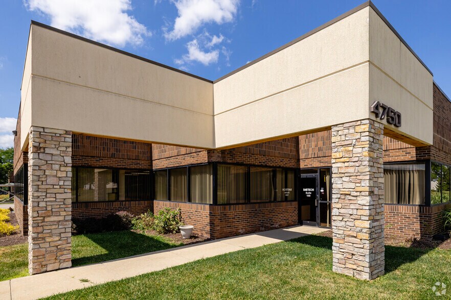 4750 Venture Dr, Ann Arbor, MI à louer - Photo du bâtiment - Image 2 de 24