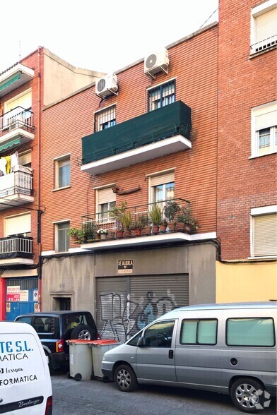 Calle de Peña de la Atalaya, 44, Madrid, Madrid à vendre - Photo du bâtiment - Image 2 de 2