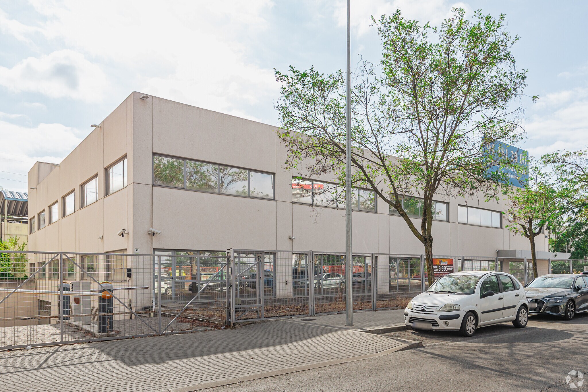 Calle Sofía, 10-12, Las Rozas de Madrid, Madrid à louer Photo principale- Image 1 de 36