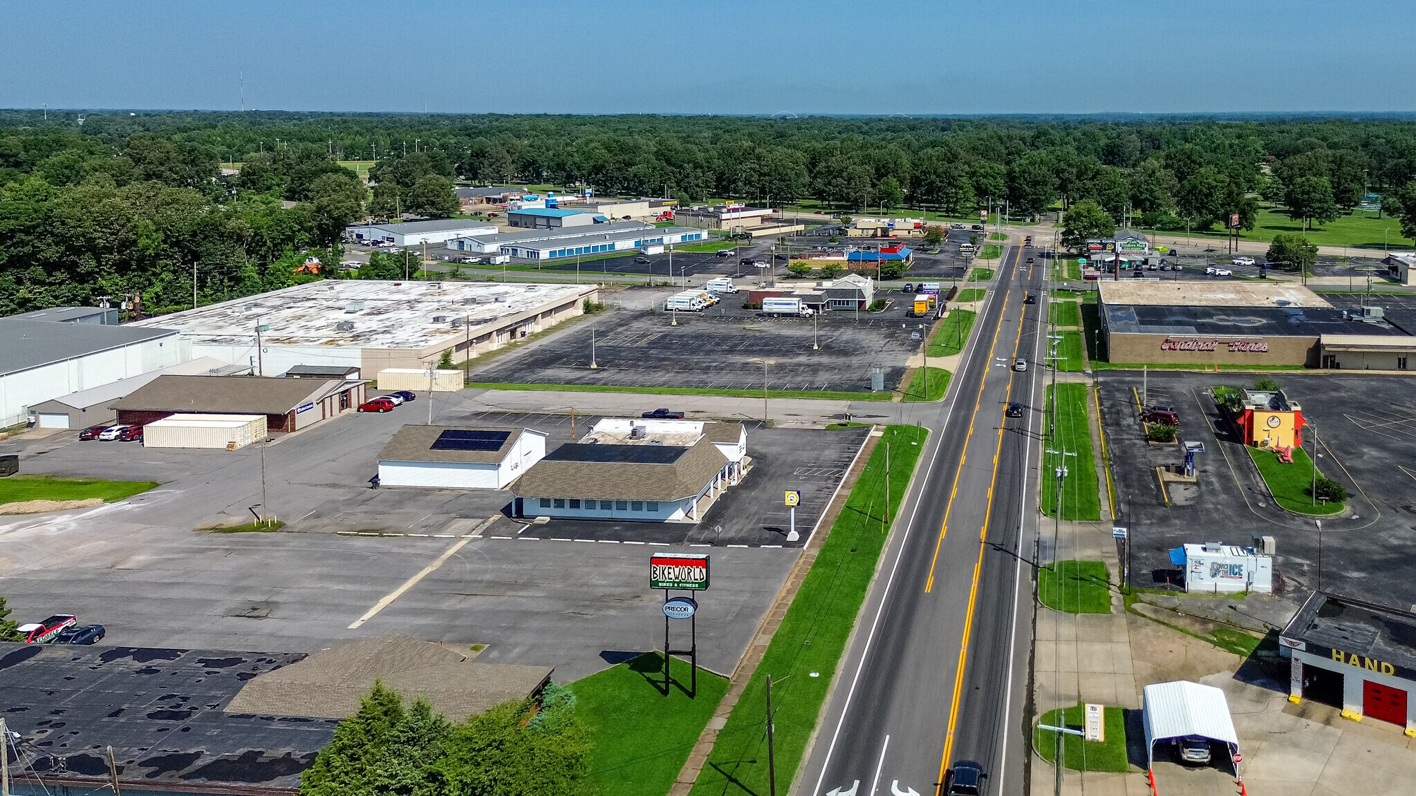 827 Joe Clifton Dr, Paducah, KY à vendre Photo principale- Image 1 de 97