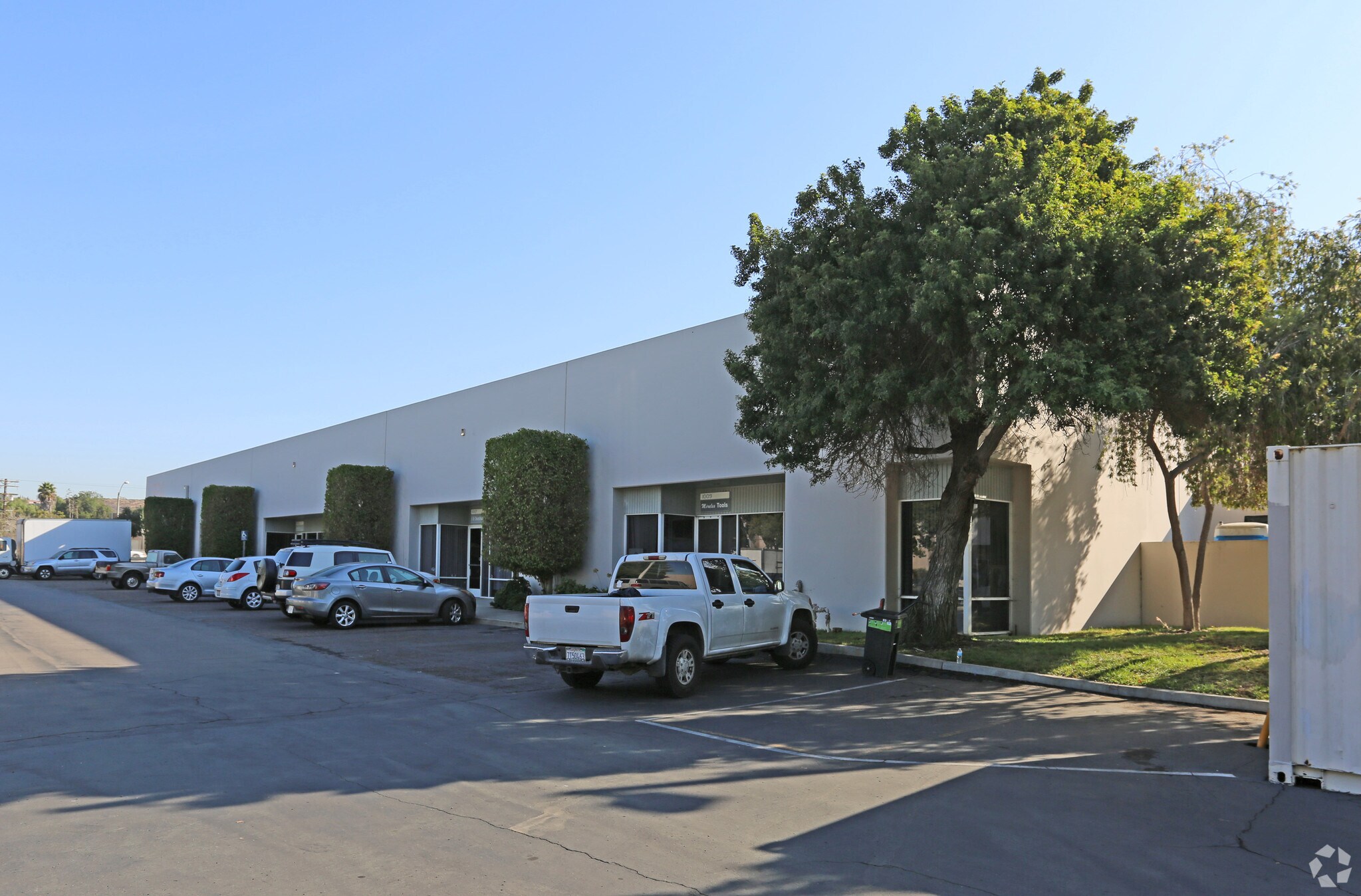 494 W Calle Primera, San Diego, CA à louer Photo principale- Image 1 de 12