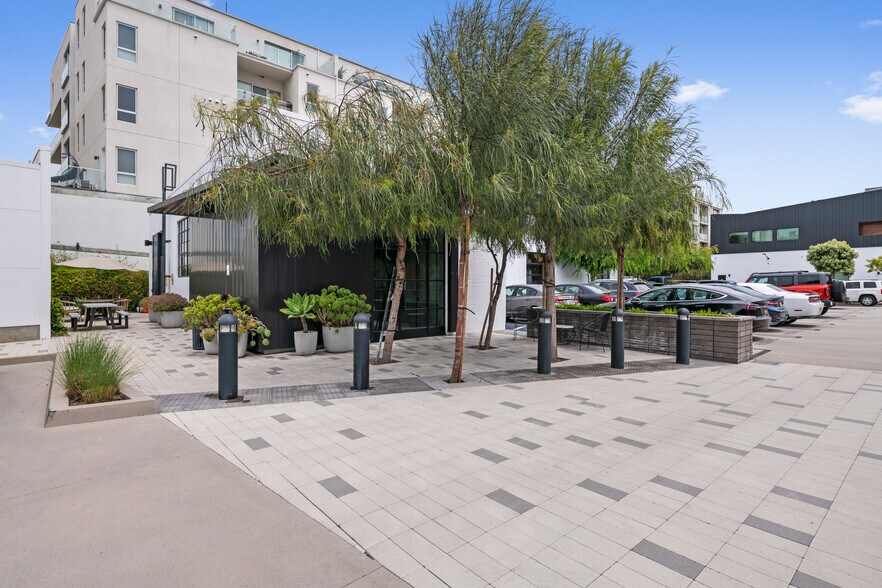 4095-4115 Redwood Ave, Marina del Rey, CA à louer - Photo du bâtiment - Image 2 de 15