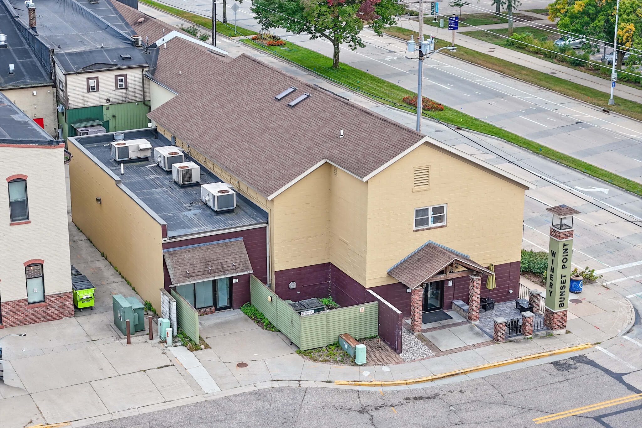 1201 Water St, Stevens Point, WI for sale Primary Photo- Image 1 of 48