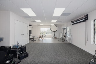 2210 Encinitas Blvd, Encinitas, CA à louer Photo intérieure- Image 1 de 2