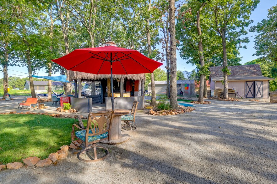 62141 E 313 Rd, Grove, OK à vendre - Photo du bâtiment - Image 2 de 79