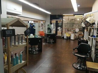 Plus de détails pour Commerce de détail à vendre