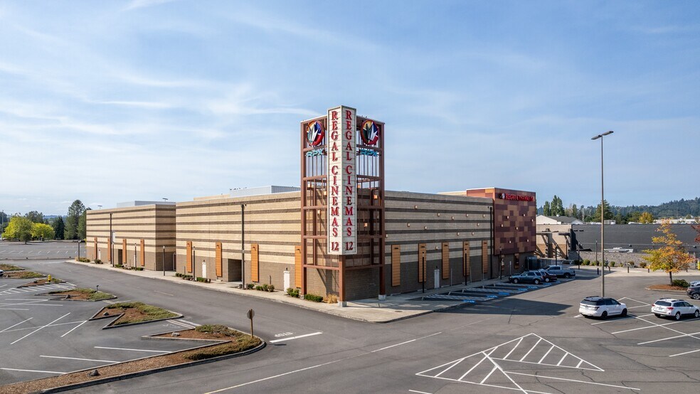 341-351 Three Rivers Dr, Kelso, WA à louer - Photo du bâtiment - Image 3 de 12