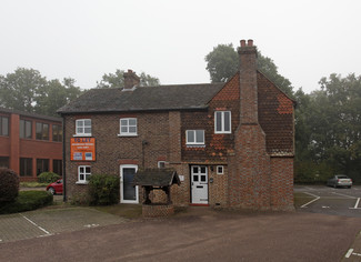 Plus de détails pour Whitworth Rd, Crawley - Bureau à louer