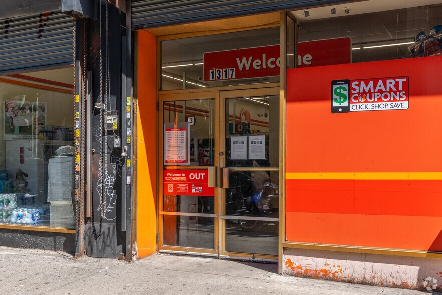 1317-1323 Broadway, Brooklyn, NY à louer - Photo du bâtiment - Image 3 de 4