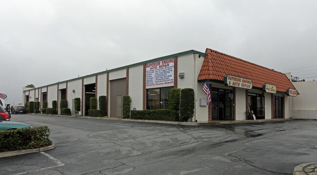 Plus de détails pour 933 N Central Ave, Upland, CA - Bureau, Commerce de détail à louer