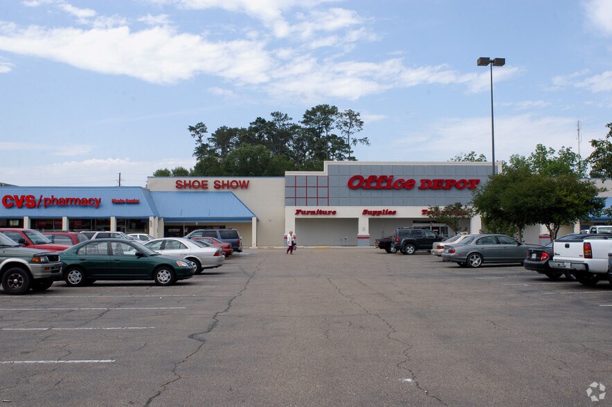 2302 W Thomas St, Hammond, LA à louer - Photo du bâtiment - Image 2 de 19