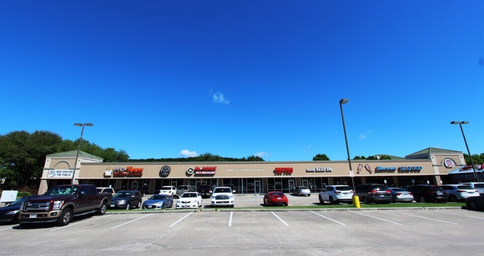 12914 W FM-1960, Houston, TX à louer - Photo du bâtiment - Image 2 de 2