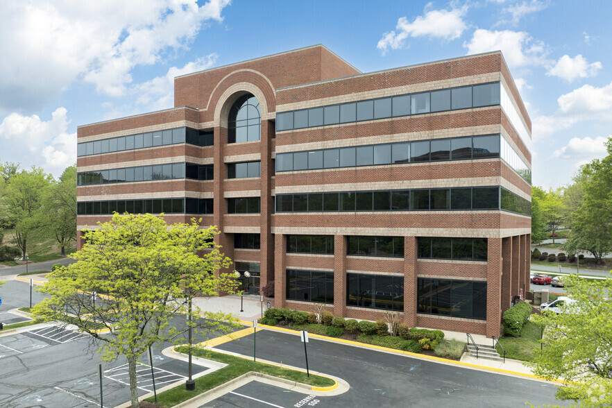 11490 Commerce Park Dr, Reston, VA for lease - Primary Photo - Image 1 of 42
