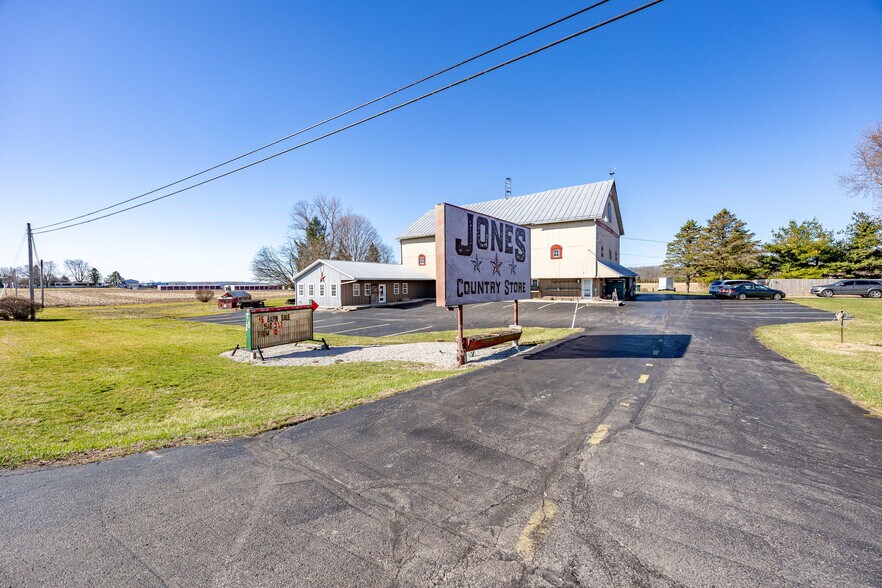 8724 US Highway 68 N, West Liberty, OH à vendre - Photo du bâtiment - Image 3 de 62