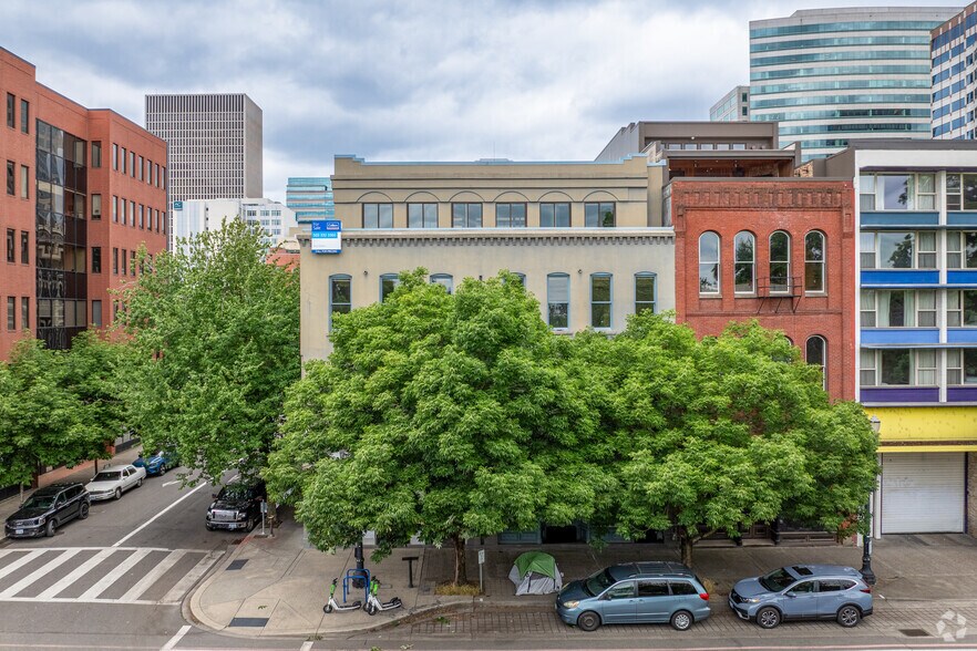55 SW Yamhill St, Portland, OR à louer - Photo du bâtiment - Image 2 de 27