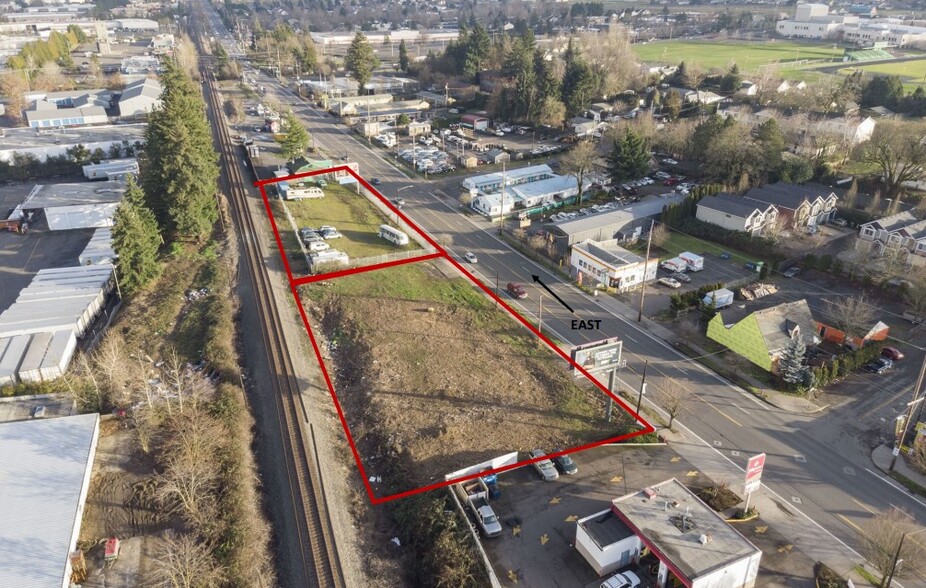 11807 NE Sandy Blvd, Portland, OR for sale - Building Photo - Image 1 of 1