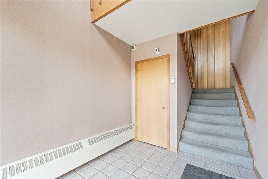 980 Deere St, Fairbanks, AK à vendre - Photo du bâtiment - Image 3 de 48