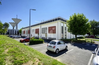Flex in Villebon-sur-Yvette for lease Building Photo- Image 2 of 3