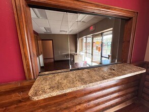 1904 W Broadway Ave, Sulphur, OK for lease Building Photo- Image 2 of 27