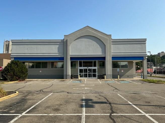 31 N Jefferson St, New Castle, PA for lease - Building Photo - Image 1 of 1