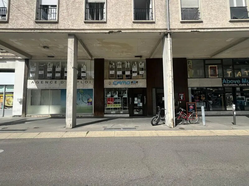 Commerce de détail dans Strasbourg à vendre Photo du bâtiment- Image 1 de 6
