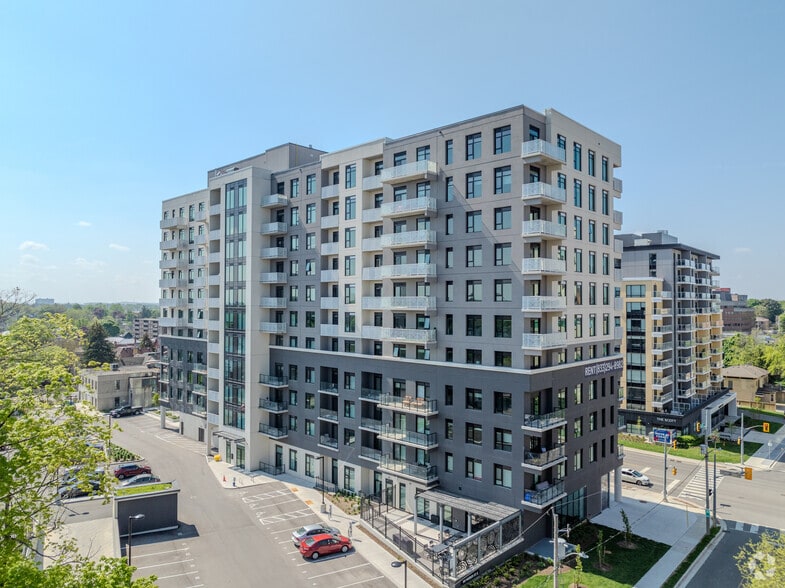 66 Weber St E, Kitchener, ON for sale - Primary Photo - Image 1 of 1