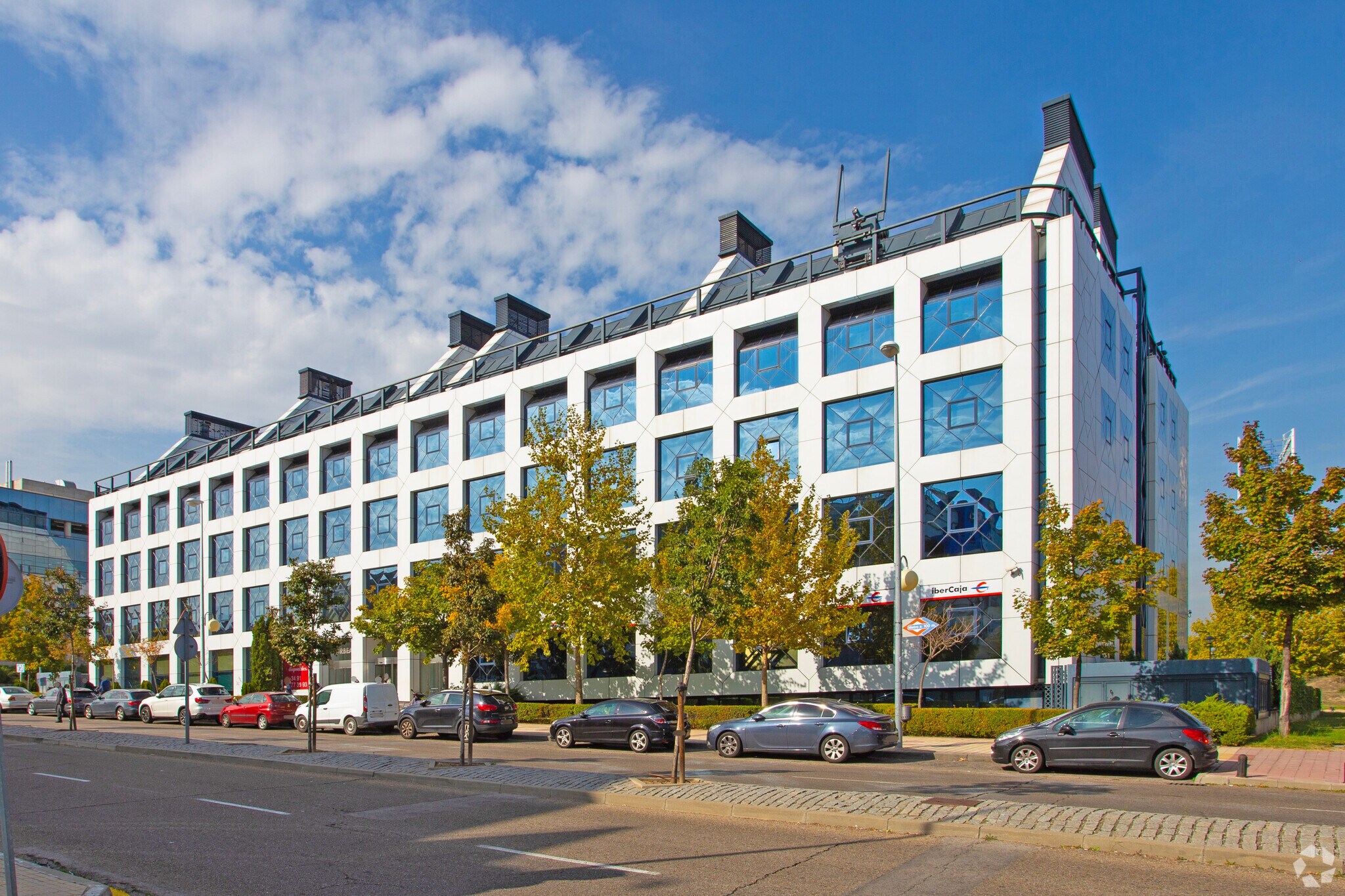 Avenida de Bruselas, 20, Alcobendas, Madrid à louer Photo du bâtiment- Image 1 de 31