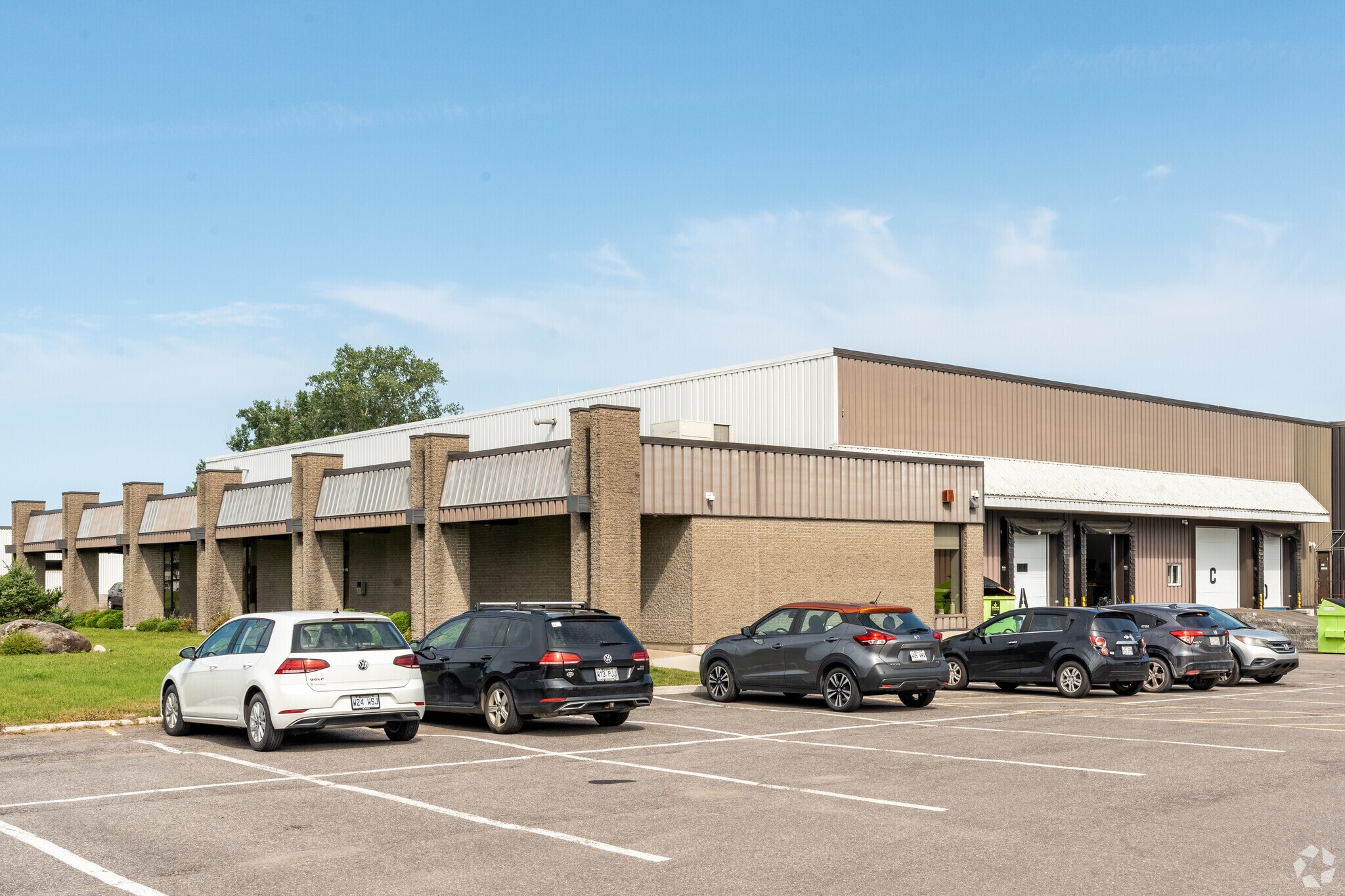 1360 Av Galilée, Québec, QC for sale Primary Photo- Image 1 of 1