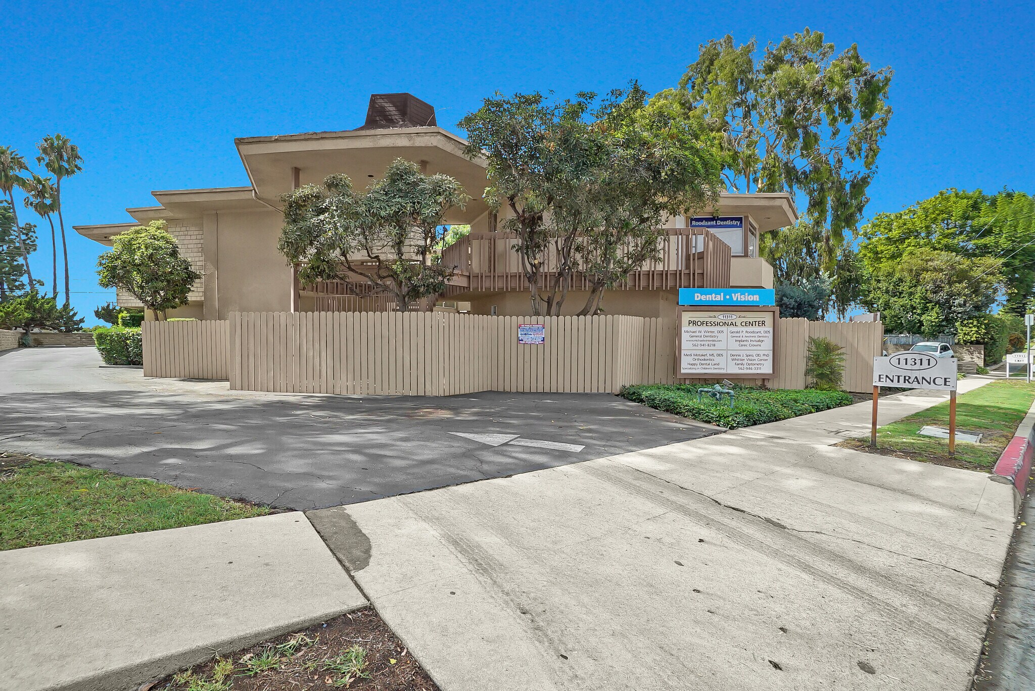 11311 La Mirada Blvd, Whittier, CA à louer Photo du bâtiment- Image 1 de 9