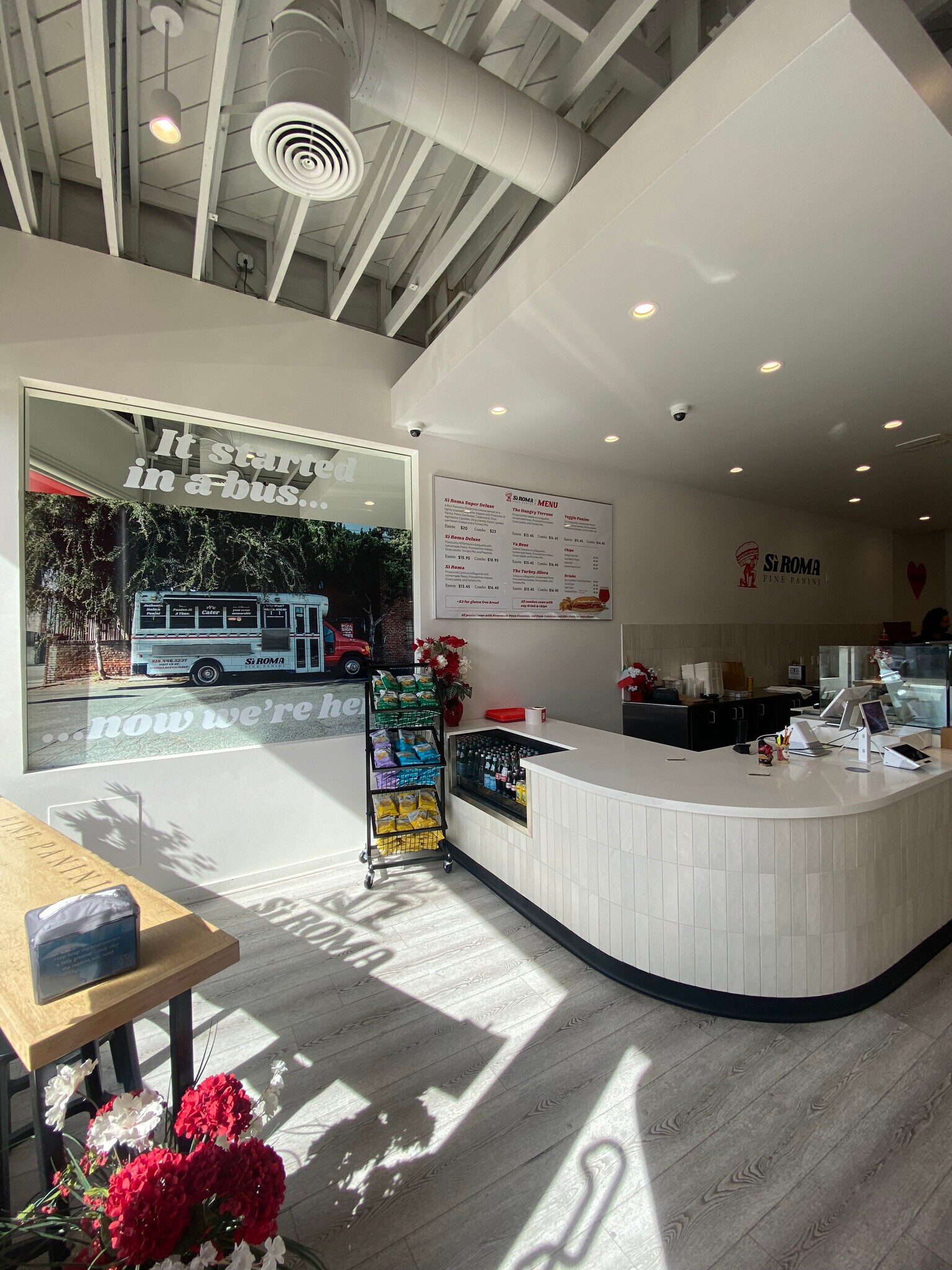 7955-7959 Melrose Ave, Los Angeles, CA à louer Photo intérieure- Image 1 de 9