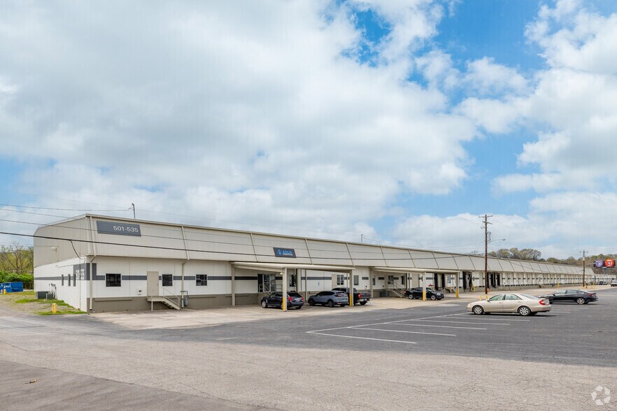 501-533 Space Park S Dr, Nashville, TN for lease - Primary Photo - Image 1 of 4