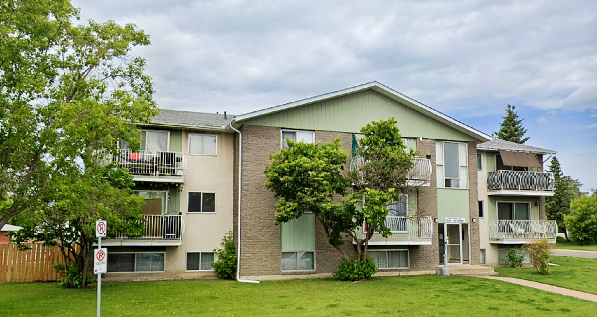 11320 34th St NW, Edmonton, AB for sale Building Photo- Image 1 of 3