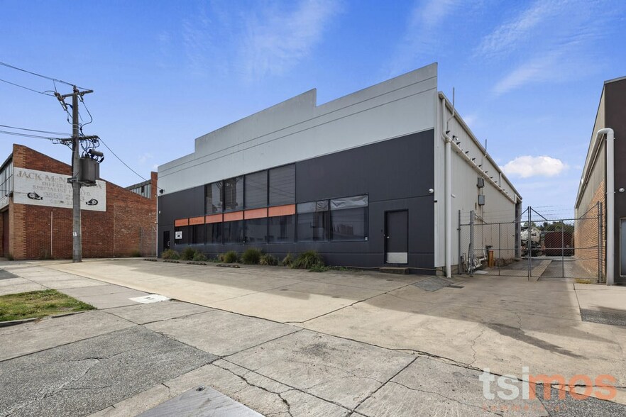 27 Levanswell Road, Moorabbin for lease - Primary Photo - Image 1 of 3
