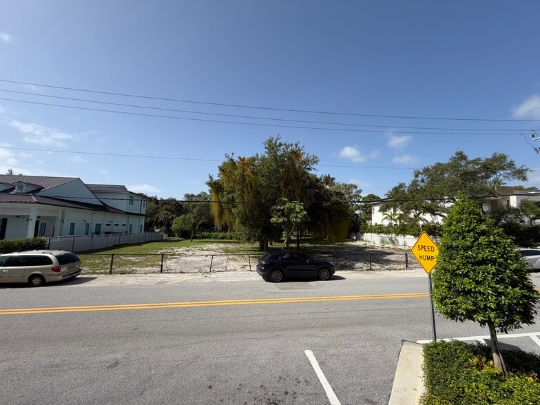 450 E Royal Palm Rd, Boca Raton, FL for sale - Building Photo - Image 2 of 10