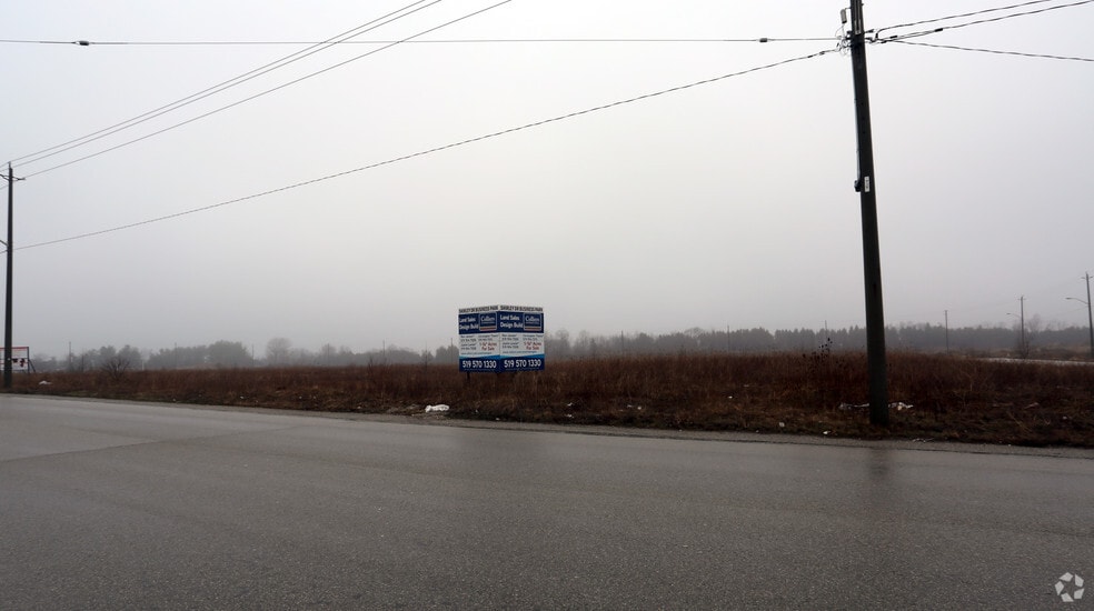 Hesh Cres, Kitchener, ON for sale - Building Photo - Image 2 of 4