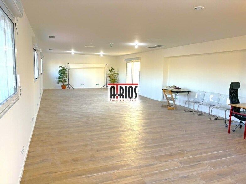Flex in LA MOUTONNE for lease - Interior Photo - Image 1 of 5