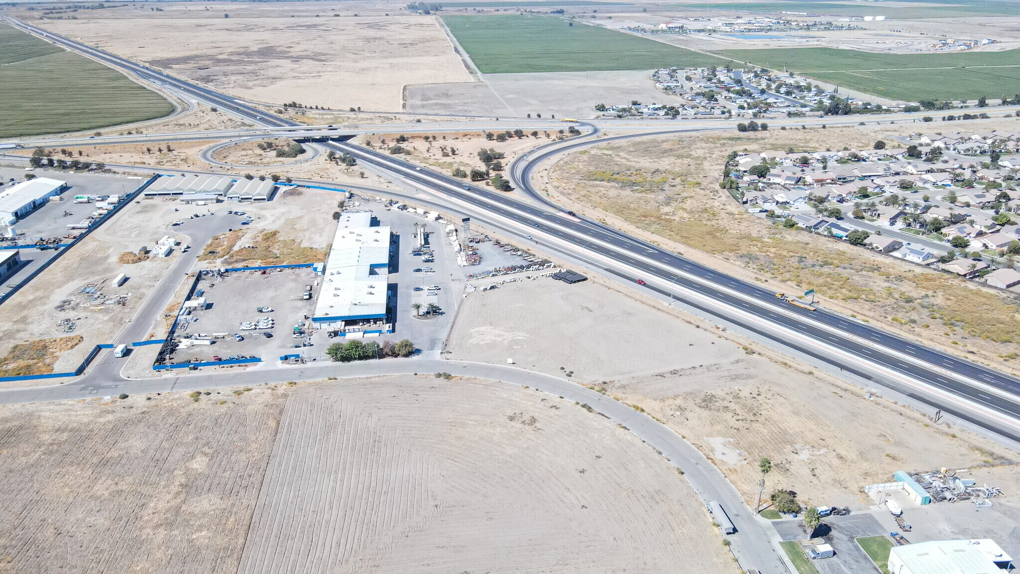 855 Commerce, Lemoore, CA à vendre Aérien- Image 1 de 6