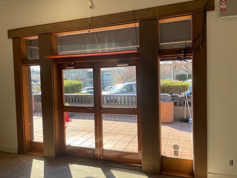 4364 Piedmont Ave, Oakland, CA à louer - Photo du bâtiment - Image 2 de 4